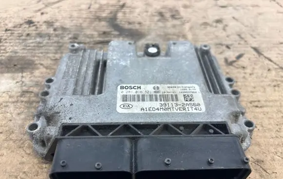 KIA Ceed Engine control unit/module 0281016571 391132A560 1039S37868