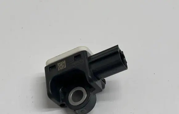 Ford Mondeo MK V Airbag deployment crash/impact sensor 170530700 CM5T14B006AA C83HA