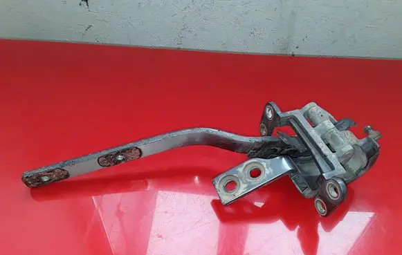 Porsche Cayenne (9PA) Tailgate/trunk/boot hinge 7L5827301B