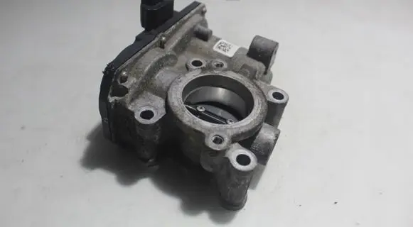 Renault Clio IV Engine shut-off valve 