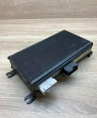 Citroen C5 Sound amplifier 9643591780 HS3844 JBL