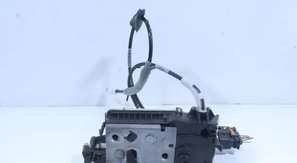 Peugeot 208 I Front door lock 9688079980