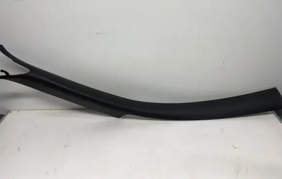 Ford Mustang V (C) pillar trim AR336303513