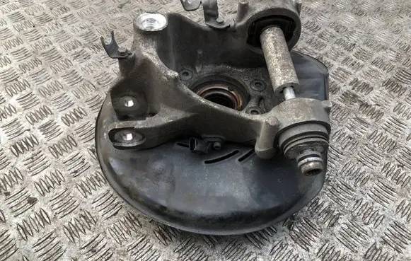 Audi A8 S8 D4 4H Rear wheel hub