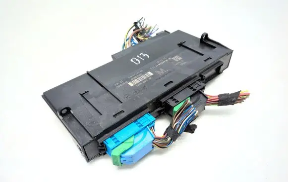 BMW X1 E84 Central body control module 9364819 8126845487 61359364819