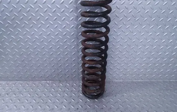 Mercedes-Benz 200 300 W123 Front coil spring A1233213904 1233213904