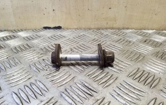 Volkswagen PASSAT B8 Rear suspension camber bolt 