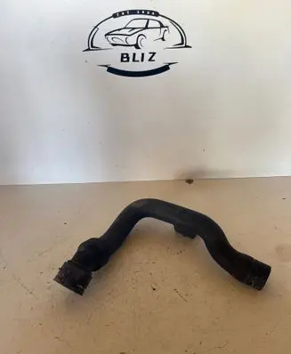 Audi A6 S6 C5 4B Engine coolant pipe/hose 8D0121101AD
