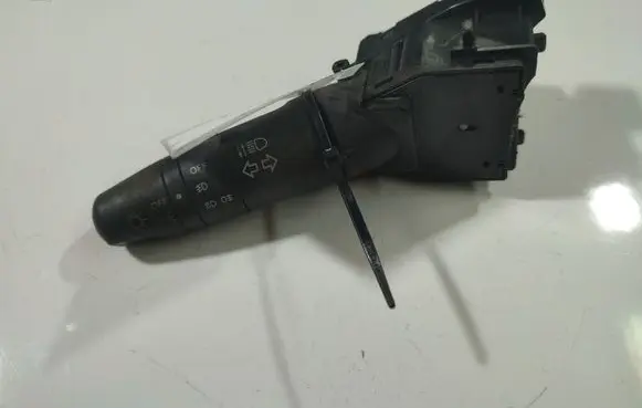 Nissan Almera Tino Indicator stalk 25540AV600