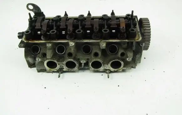 Citroen C3 Engine head 