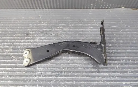 Audi Q3 F3 Fender mounting bracket 83A821132