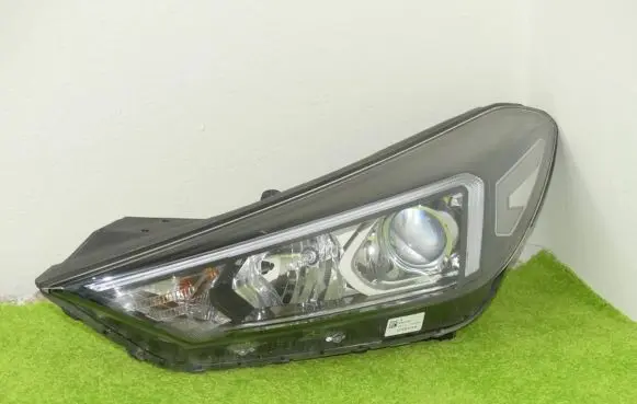 Hyundai Tucson TL Rear/tail lights 92402D7600