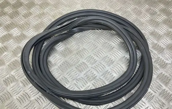 Audi A4 Allroad B8 Front door rubber seal 8K0831721E