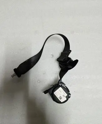 Dodge Durango Third row seat belt P6JW88DX9AB