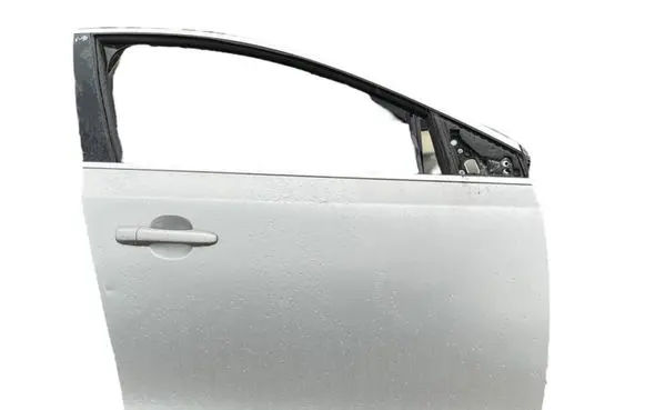 Volvo V40 Front door BM518472A