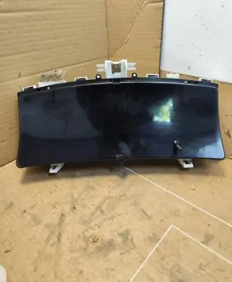 Speedometer (instrument cluster)