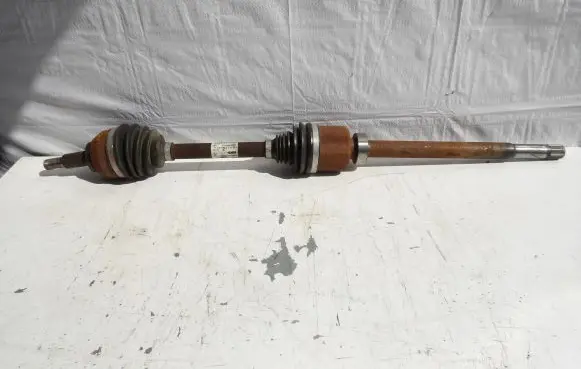 Renault Trafic III (X82) Front driveshaft 391005751R