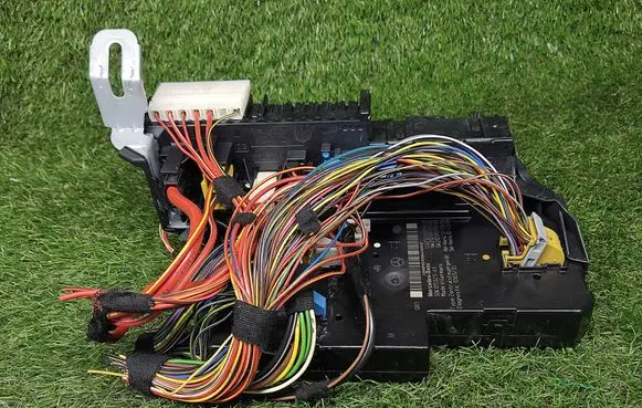 Mercedes-Benz E W212 Power management control unit 2129009922 2129017306 22129020008