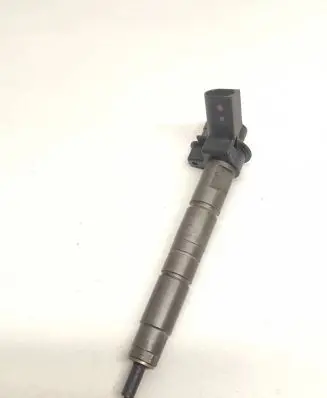BMW 6 F12 F13 Fuel injector 7823461