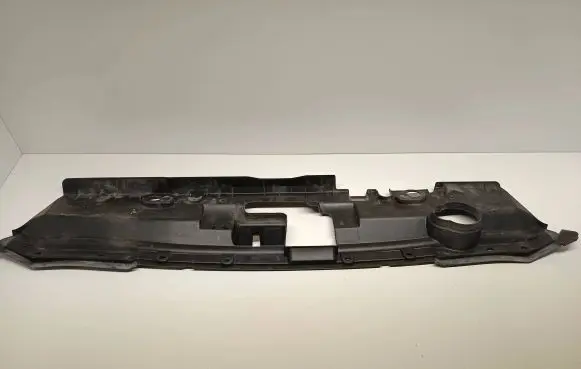 Nissan Leaf II (ZE1) Radiator trim 623225SK0A