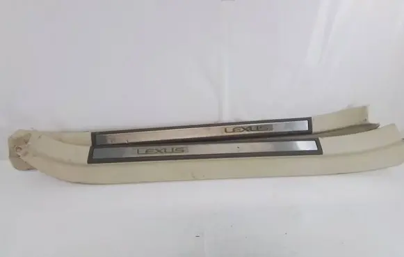 Lexus SC 430 Front sill trim cover 6791424030