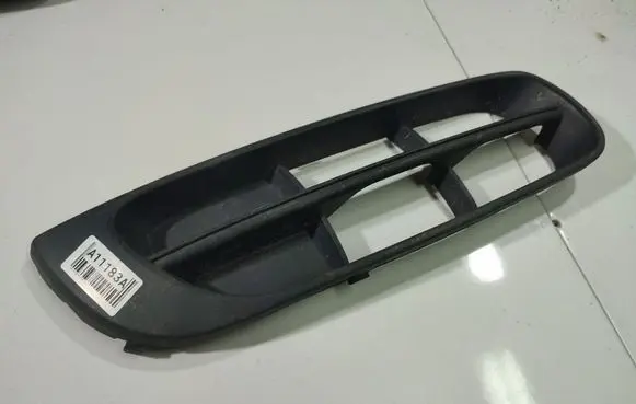 Skoda Roomster (5J) Front bumper lower grill 5J0807368