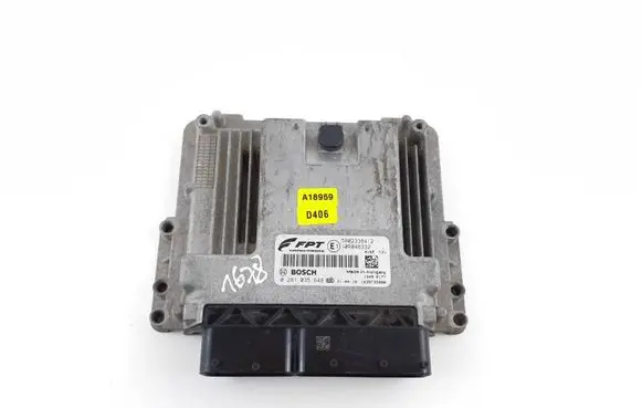 Iveco Daily 6th gen Engine control unit/module 5802338412 0281035648 10R046332