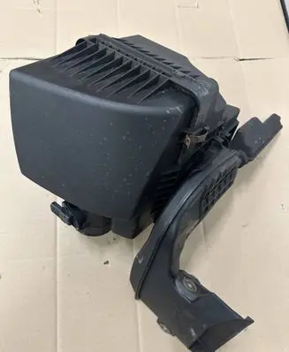 Mazda 6 Air filter box SH01133AX