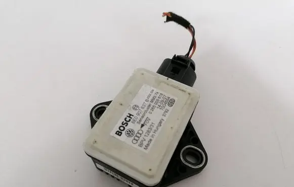 Audi A6 S6 C6 4F ESP acceleration yaw rate sensor 8E0907637B 0265005618
