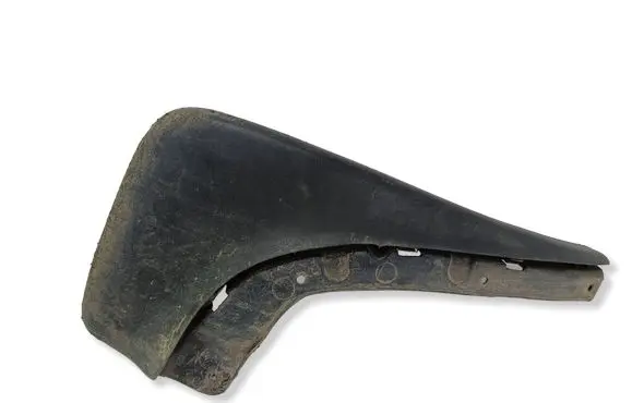 Volkswagen Golf IV Rear mudguard 