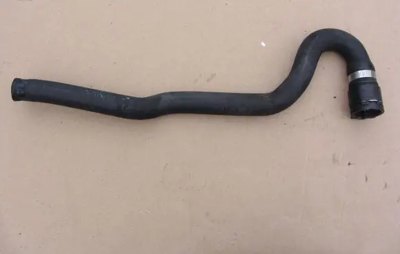 BMW 7 E65 E66 Engine coolant pipe/hose 8385148