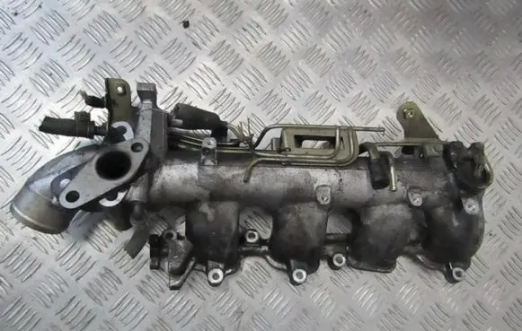 Nissan Almera N16 Intake manifold 140015m300