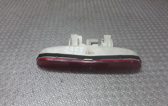 Mazda 3 I Third/center stoplight