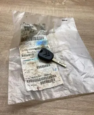 Citroen Xsara Ignition key/card 9170T7
