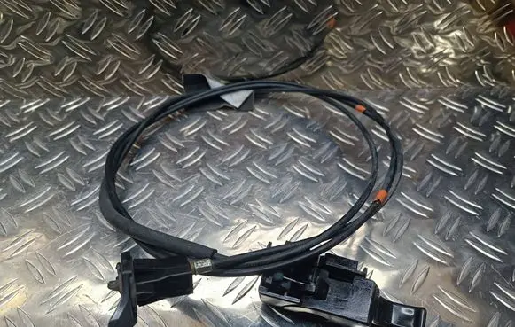 Citroen C-Zero Fuel cap flap release cable 