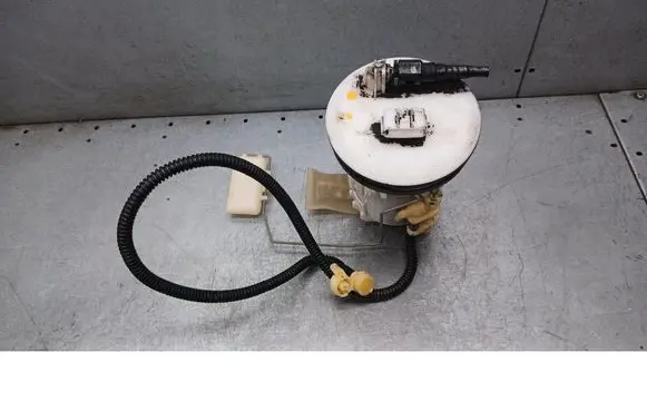 Nissan X-Trail T30 In-tank fuel pump 