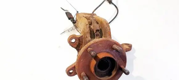Ford Mondeo Mk III Front wheel hub
