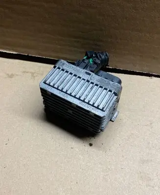 Opel Insignia A Glow plug pre-heat relay 55574293 CA25 104810