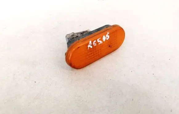 Volkswagen PASSAT B4 Front fender indicator light 3A0949117A