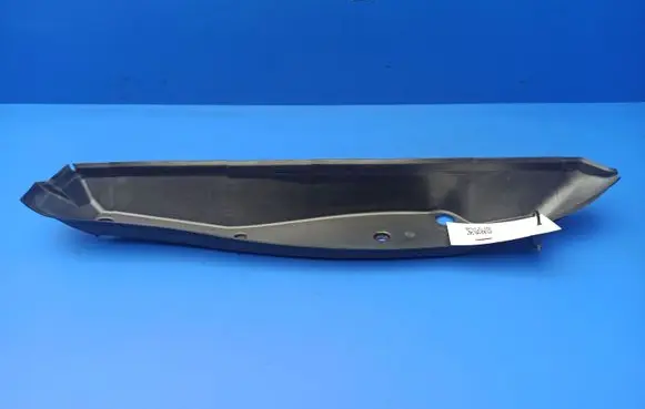 Mercedes-Benz C W204 Fender end trim A2048890225 BBP159002