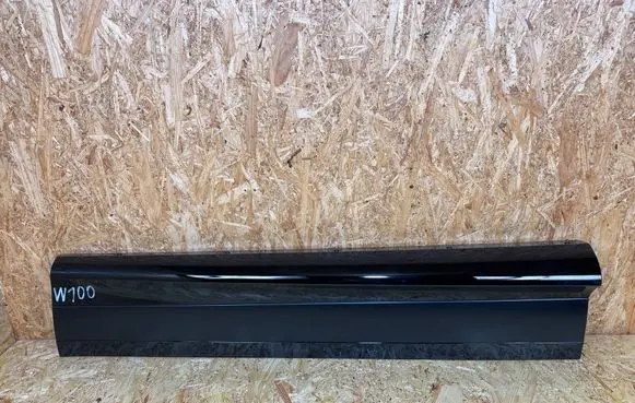 Land Rover Evoque II Front door trim (molding) K8D221064B