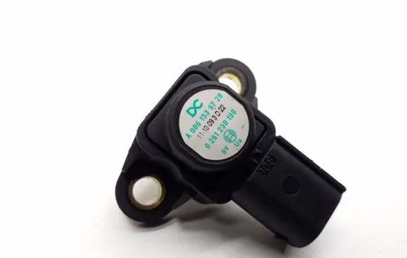Mercedes-Benz E W212 Air pressure sensor A0061539728