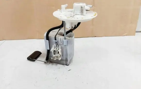 KIA Carens III In-tank fuel pump 31110-A4900