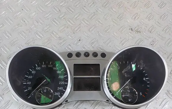 Mercedes-Benz ML W164 Speedometer (instrument cluster) A2515404111 A2515408947 A2C53140443