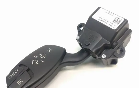 BMW 5 E60 E61 Indicator stalk 6951349 0110675006