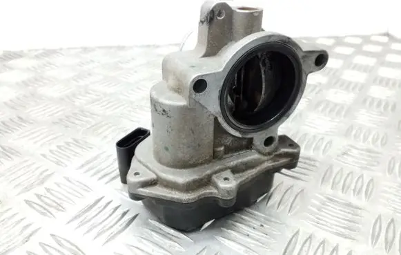 Volkswagen Golf VI Throttle valve 03G128063F V710