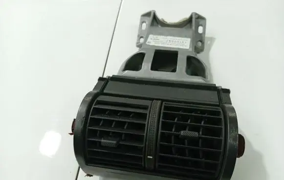 Opel Vectra C Dash center air vent grill 13107547