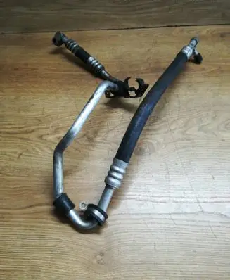 Volkswagen New Beetle Air conditioning (A/C) pipe/hose 1C0820744A