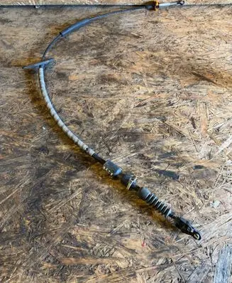 Gear shift cable linkage