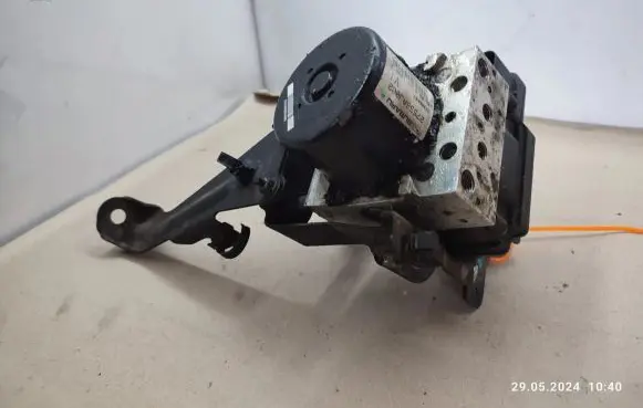 Subaru Outback ABS Pump 27536AJ002
